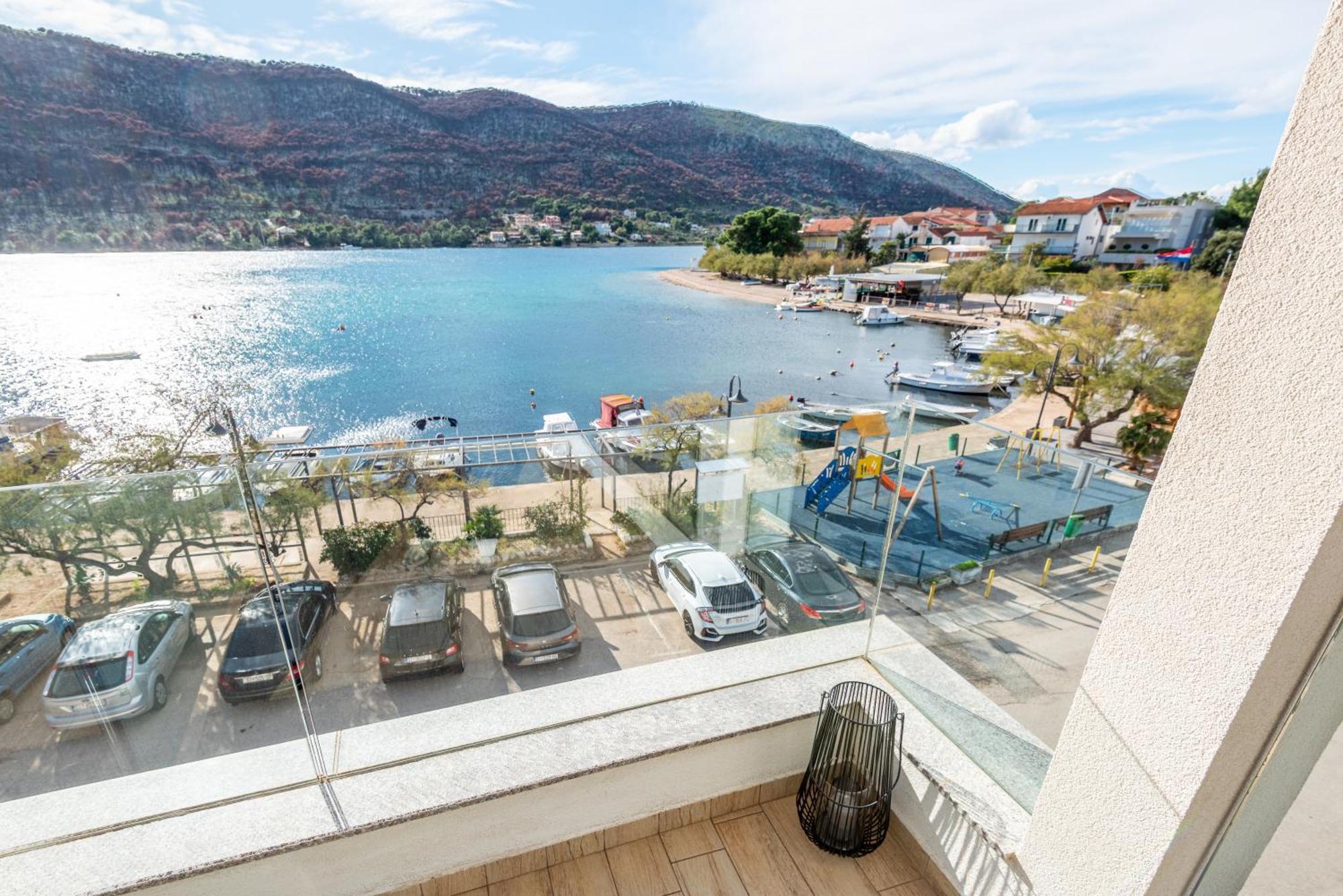 Apartments Holidays Roko Гребастика Номер фото